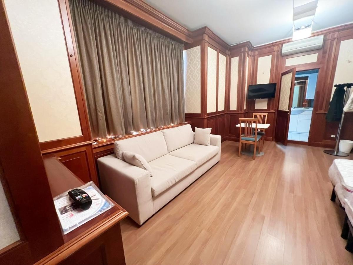 Sissi Comfort Rooms Foresteria Lombarda Monza Exteriör bild