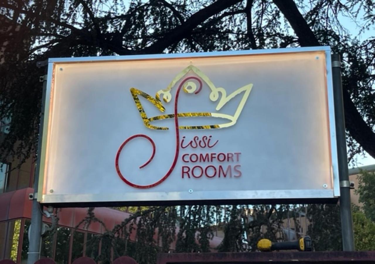 Sissi Comfort Rooms Foresteria Lombarda Monza Exteriör bild